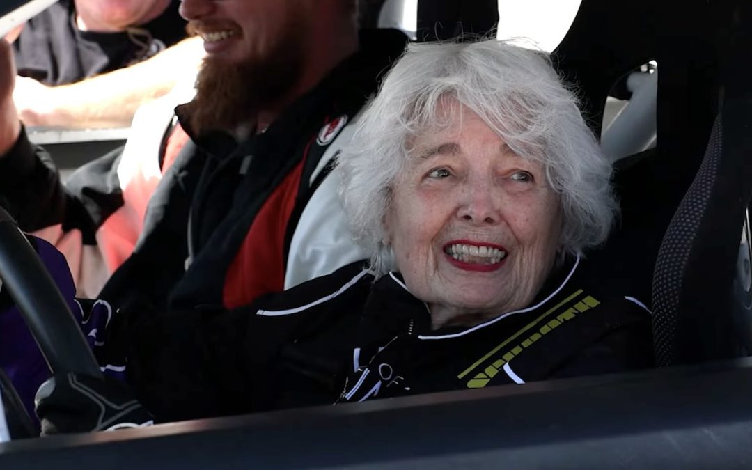 83-year-old Race Car Super-Fan Finally Gets Her Chance Behind the Wheel, Outliving Prejudice