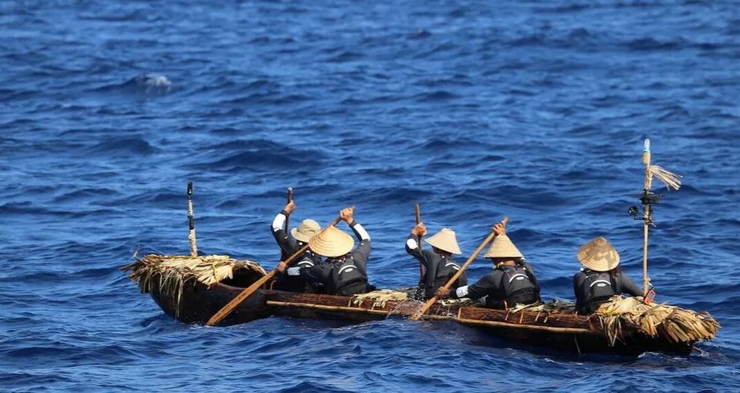 Scientists Use Stones to Build Canoe Like Their Ancestors and Sailed it 140 Miles Across Dangerous Waters