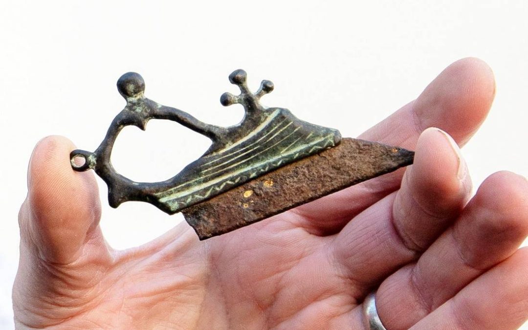 2,000 Year-old Razor That Shaved Ancient Romans Is Unearthed and Up for Auction